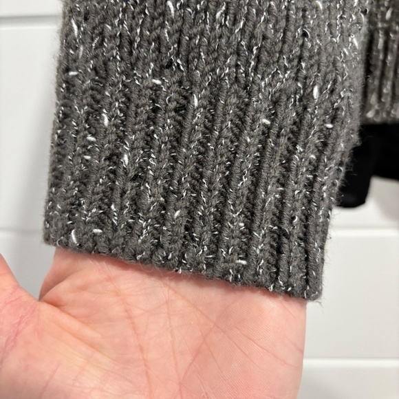 NWT Club Monaco split back wool blend woven fooler sweater size XS - Picture 6 of 15